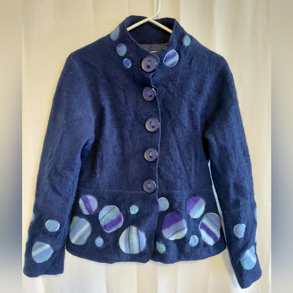 Stylish Blue Wool Blazer with Button Accents
